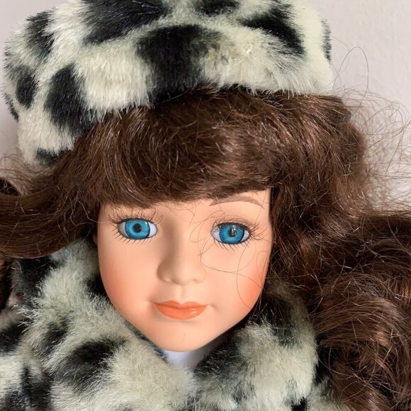 Dan Dee Soft Expressions Porcelain Doll Gray Cheetah Jacket - Picture 3 of 5